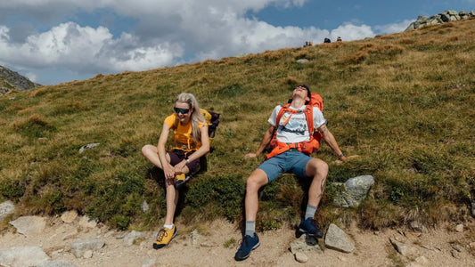 Spring hiking: When you breathe deeply, your clothes should, too